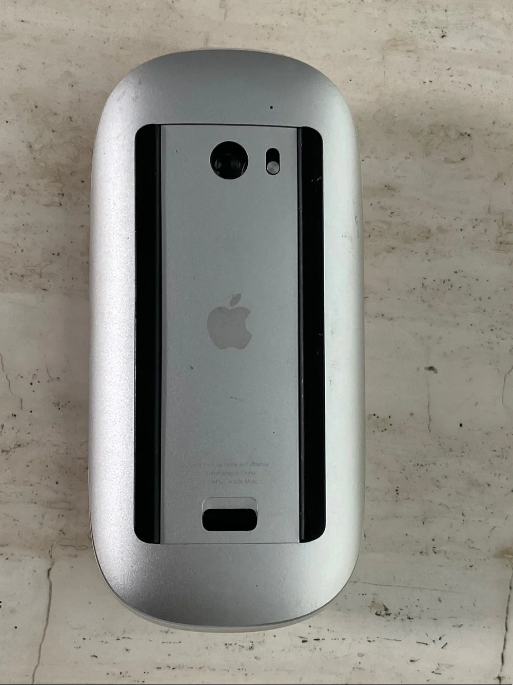Apple Magic Mouse 1 Wireless Battery Powered Model A1296